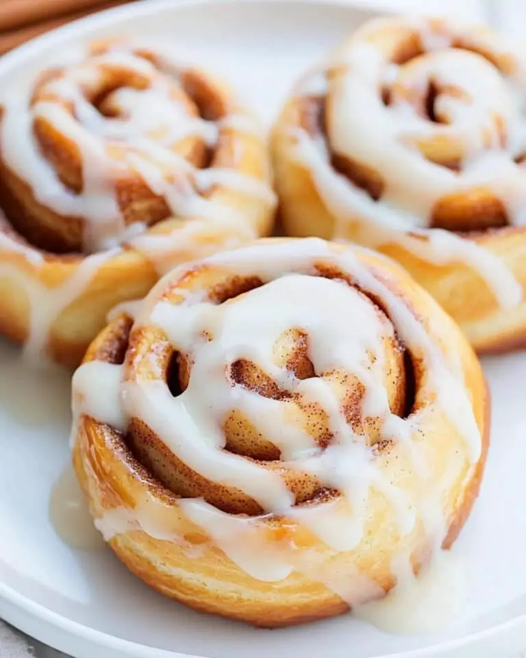 30-Minute Cheater Cinnamon Rolls Recipe